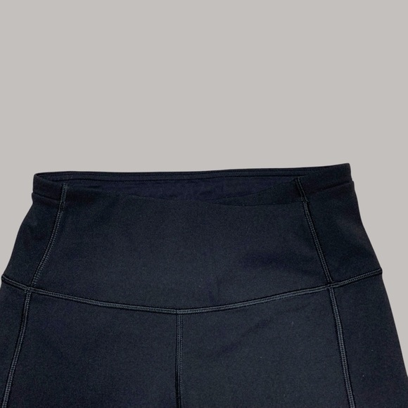 Lululemon Black Mesh Capri Leggings Mid Rise Size 4 - Picture 3 of 9